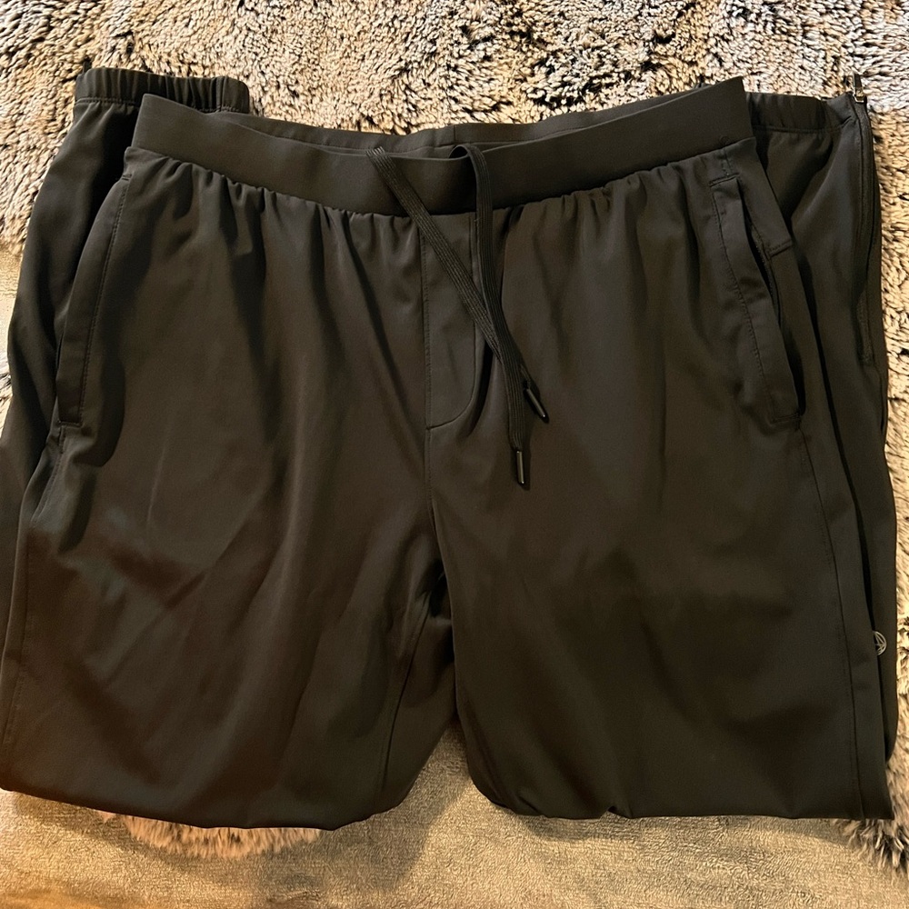 Mondetta Black Jogger Pants - Picture 3 of 6